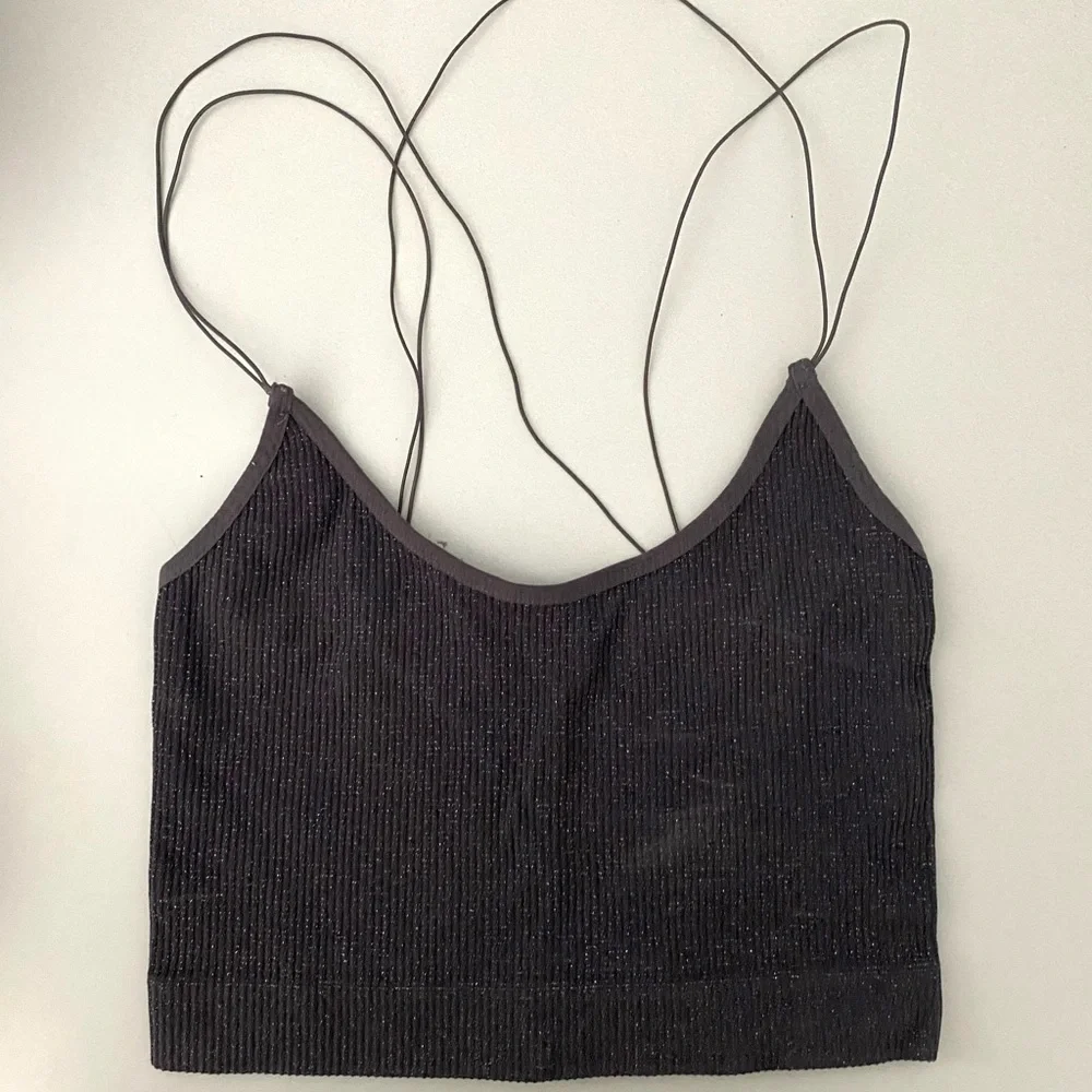 Urban Outfitters Crop Top - Picture 1 of 3